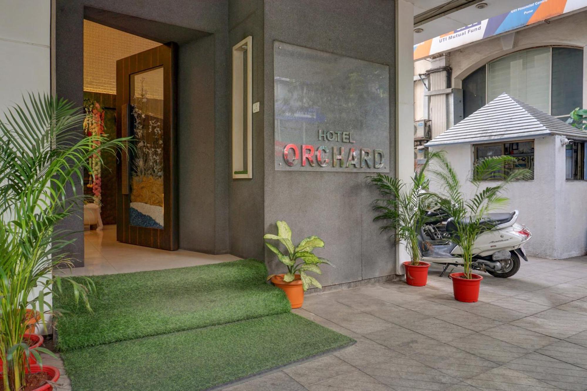 Townhouse Oak Orchard Hotel Pune Esterno foto